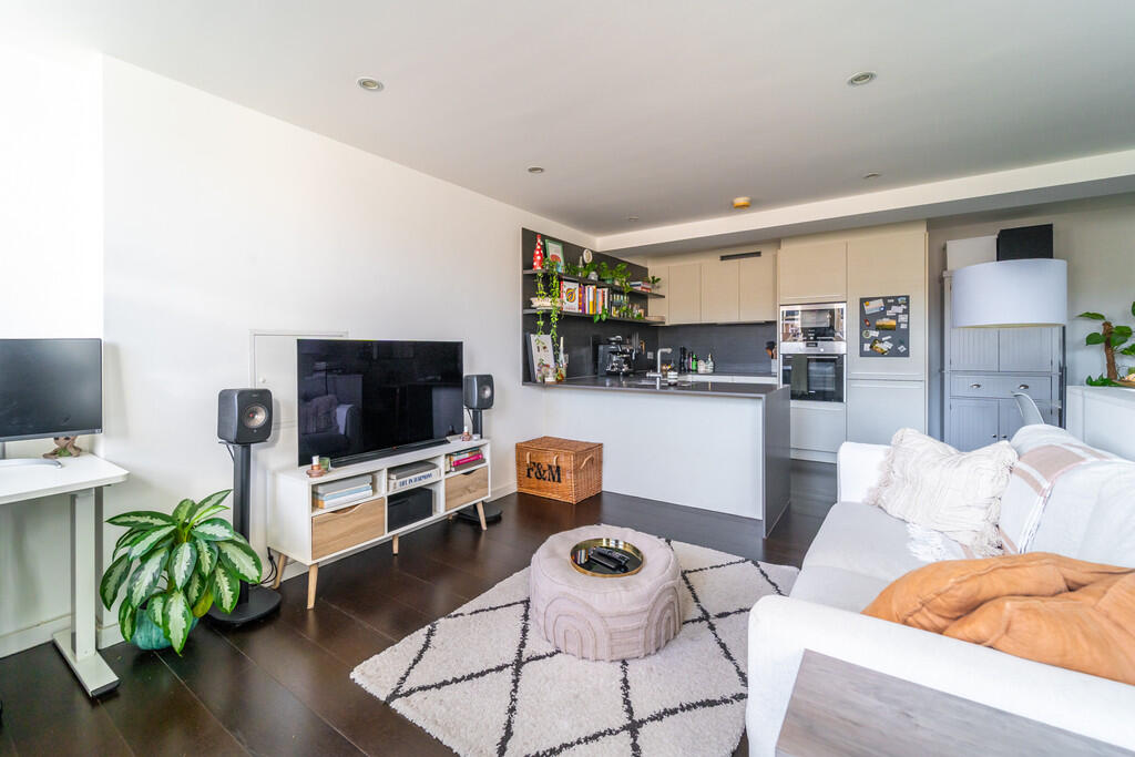 Apartment in London - View 4