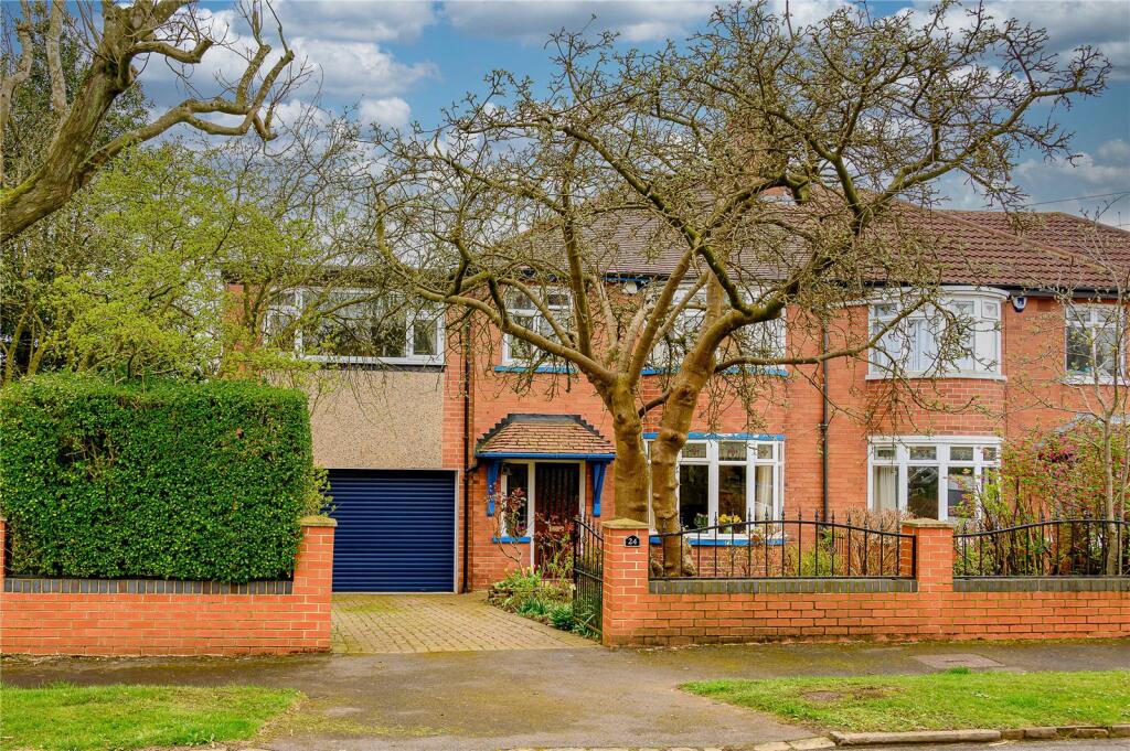 Main image of property: The View, Alwoodley, LS17