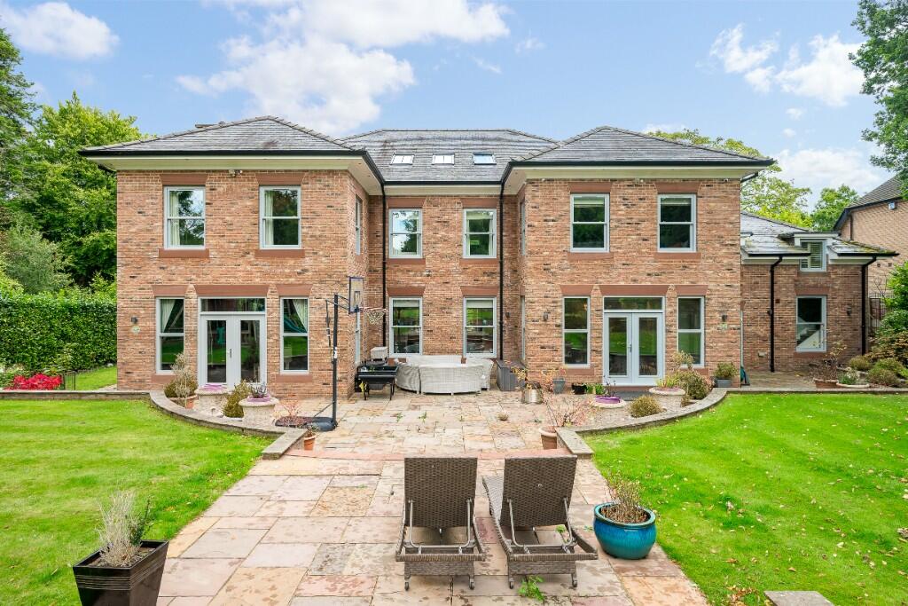Main image of property: Gorsey Lane, Bowdon WA14
