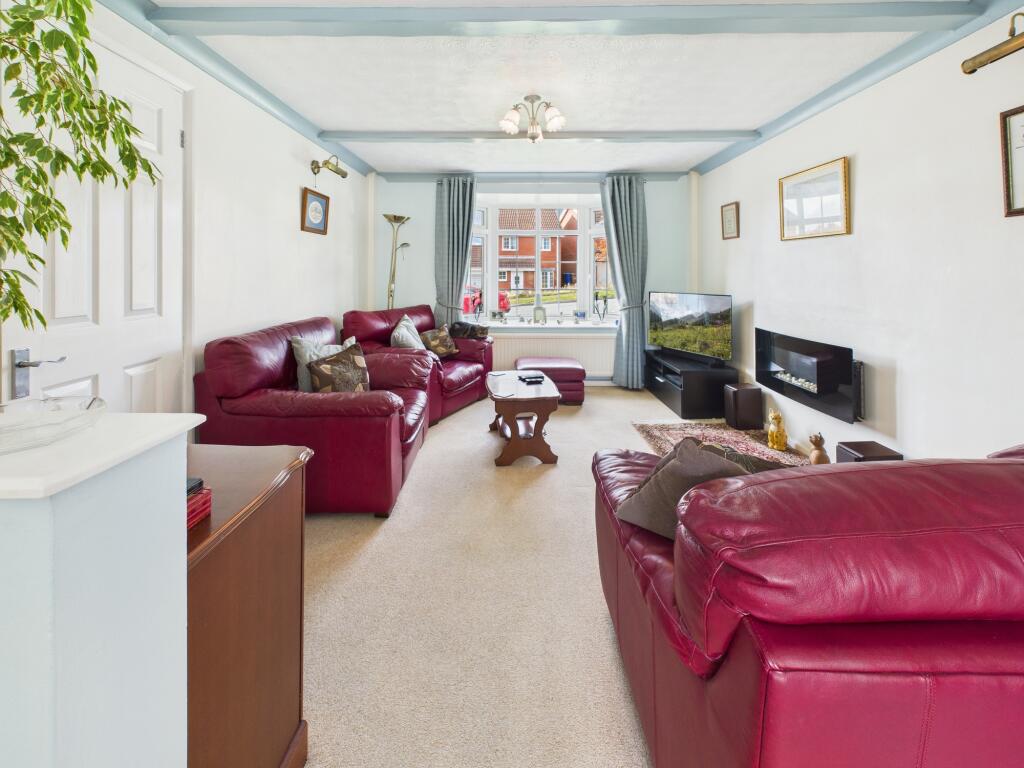 Silverburn Drive, Oakwood photo 4