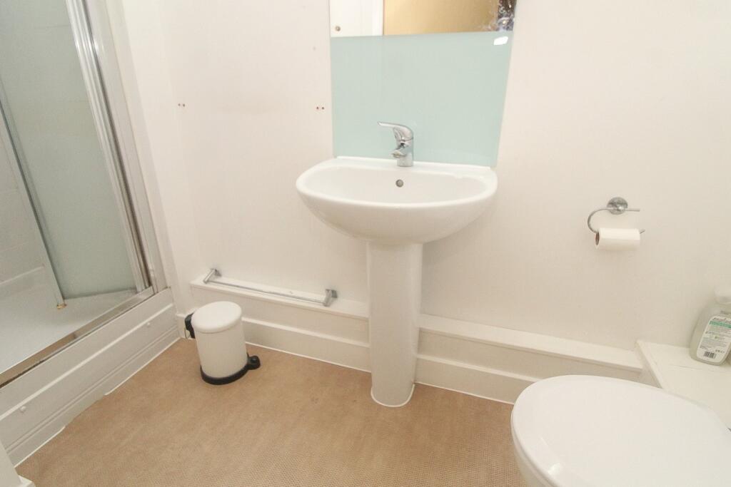 Owls Road, Bournemouth, BH5 – další