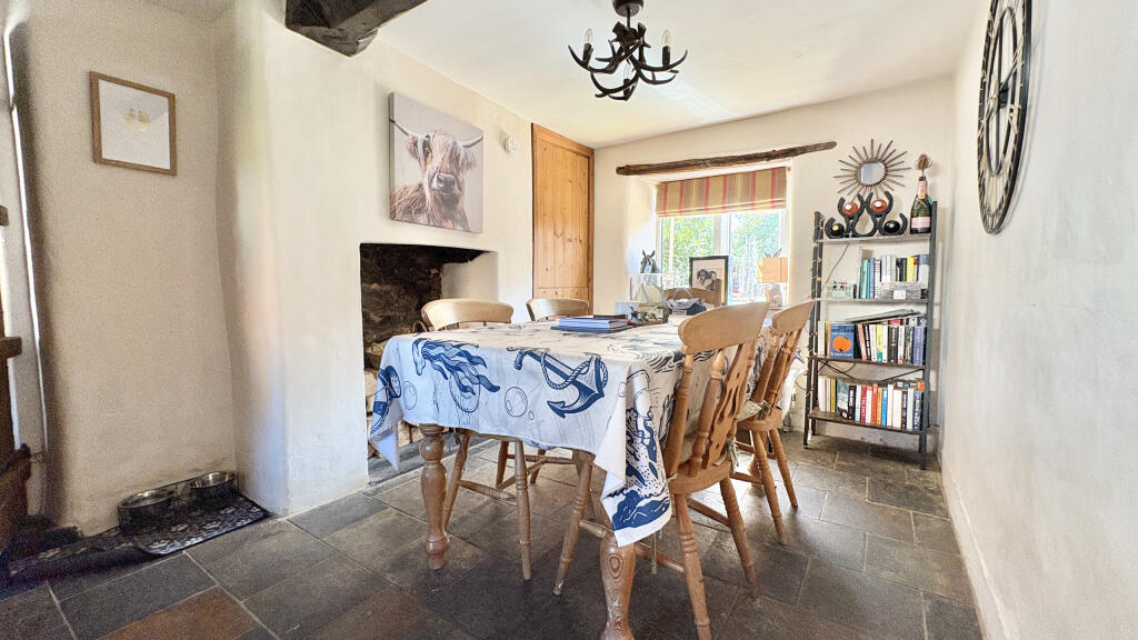 Rectory Road, Norton Fitzwarren, Taunton TA2 6SB, UK photo 4