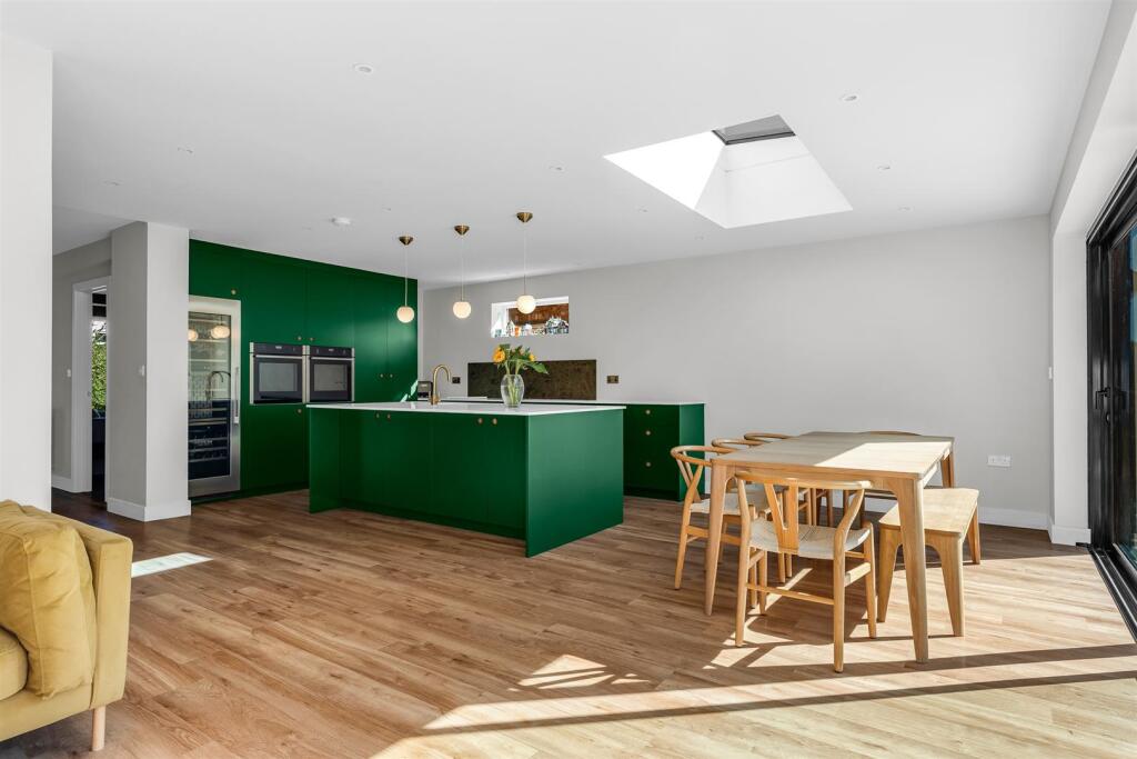 House in Hertford, Folly Island - View 4