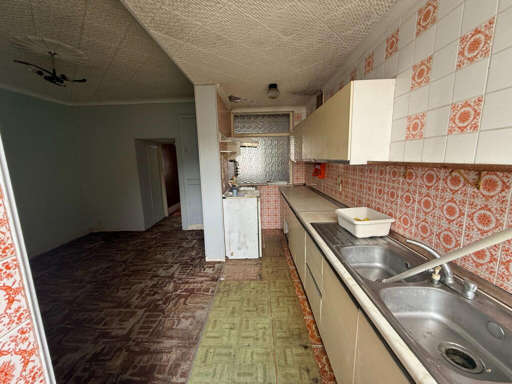 House in Llanelli, Box - View 5