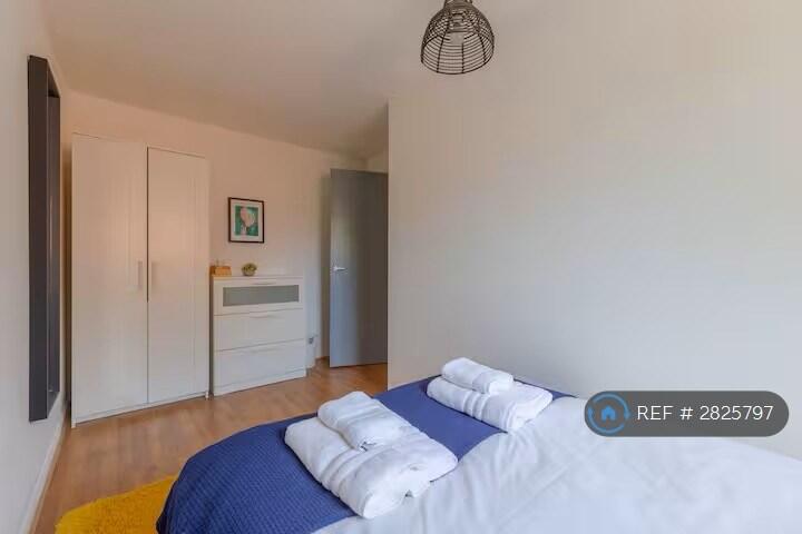 3 bedroom end of terrace house for rent