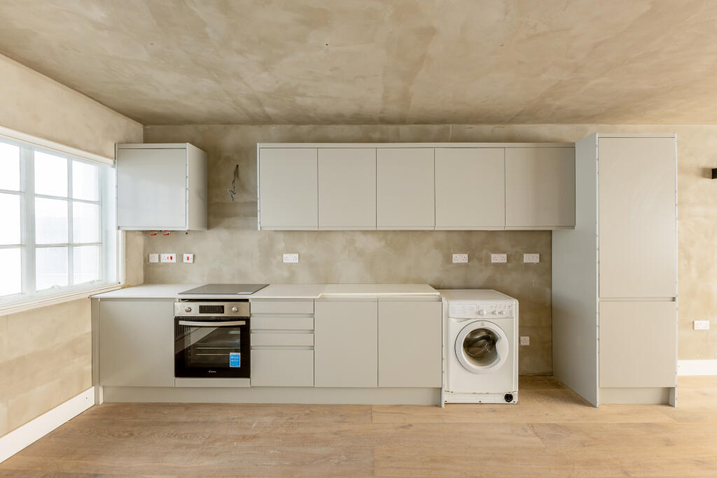 Apartment in London - View 3