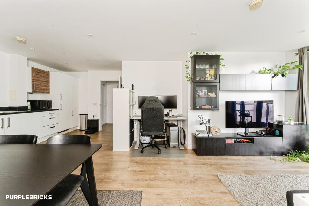 Apartment in London - View 3