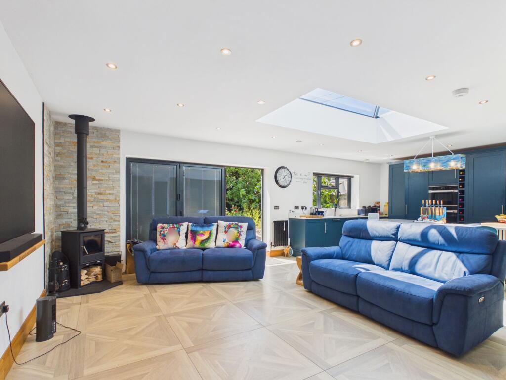House in Llantwit Major, West Camp - View 3