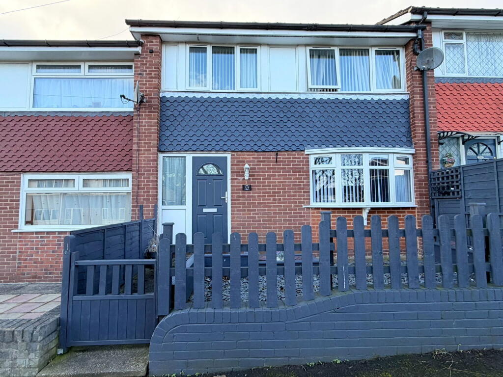 3-bed terraced on Reedshaw Bank, Stockport, SK2 5NS, £225,000