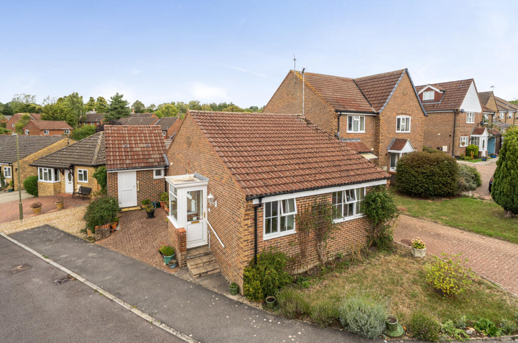 Main image of property: Parkers Close, Faringdon, Oxfordshire, SN7