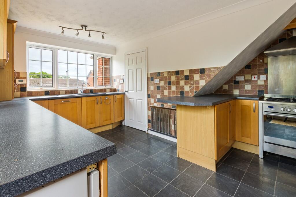 Rileston Place, Scunthorpe, North Lincolnshire, DN16 photo 4
