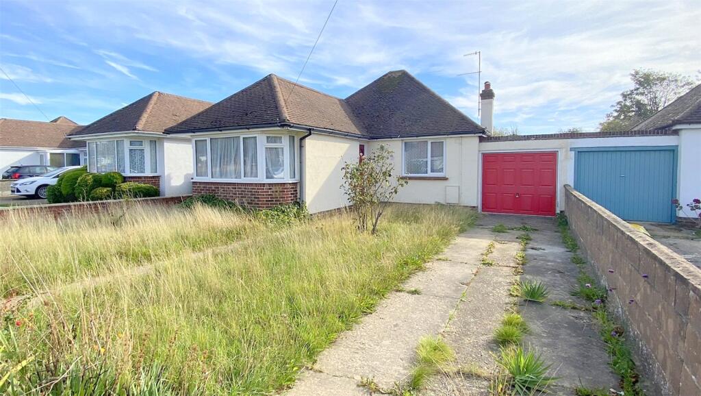 3-bed house on Manor Hall Road, Southwick, West Sussex, BN42, £450,000