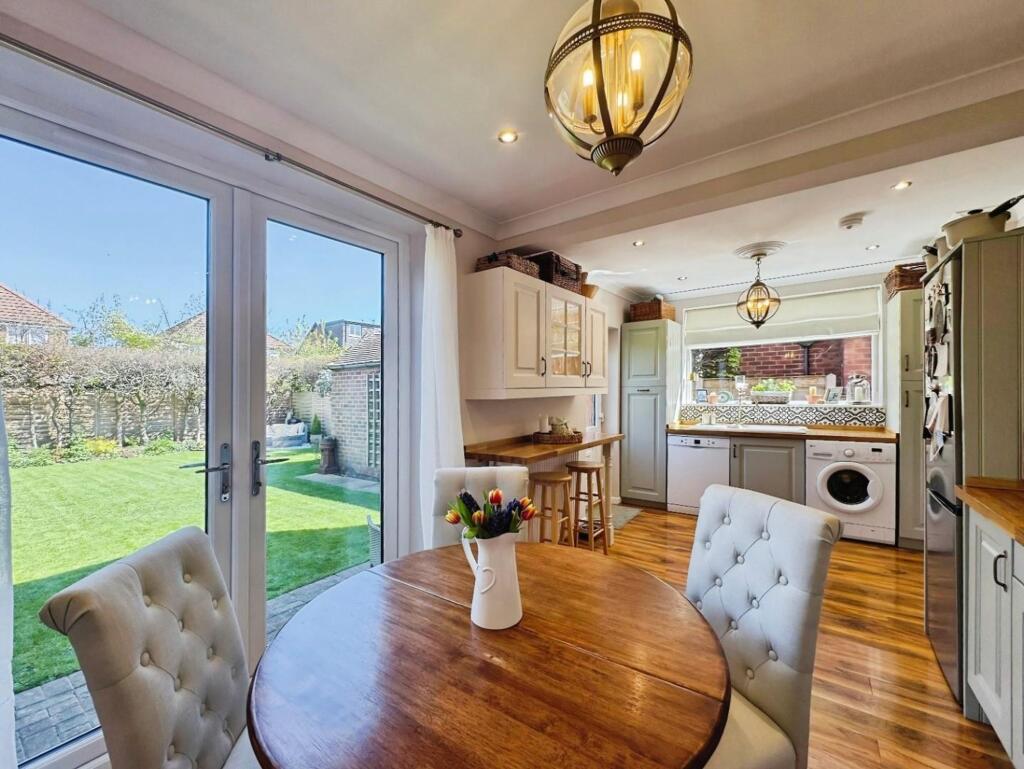 Marlow Drive, Handforth, SK9 photo 3