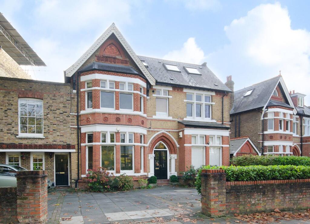 Main image of property: Woodville Road, Ealing Broadway, London, W5
