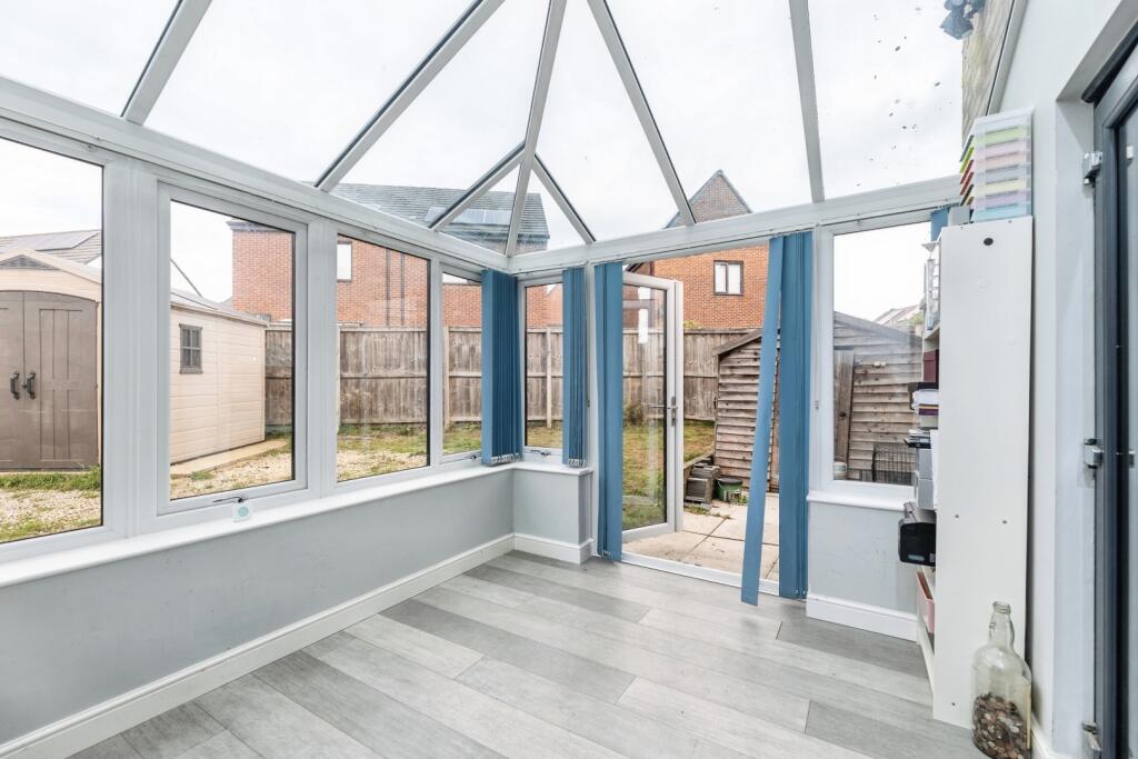 House in Pontefract, South Elmsall - View 5