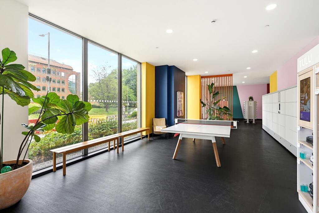 Apartment in Reading - View 5