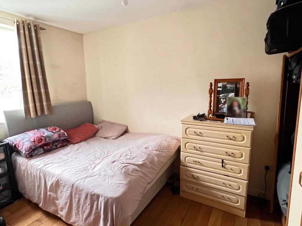 Additional image 7 of Goldcroft, Yeovil, Somerset, BA21 4DH