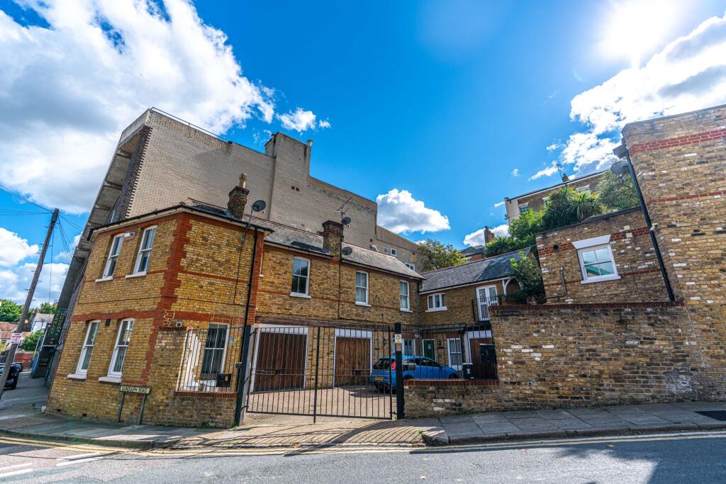 Main image of property: Gundulph Road, Chatham, ME4