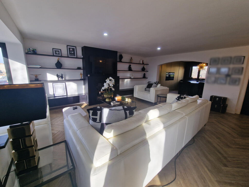 Additional image 2 of Pengwerne, St. Nicholas Park, Yeovil