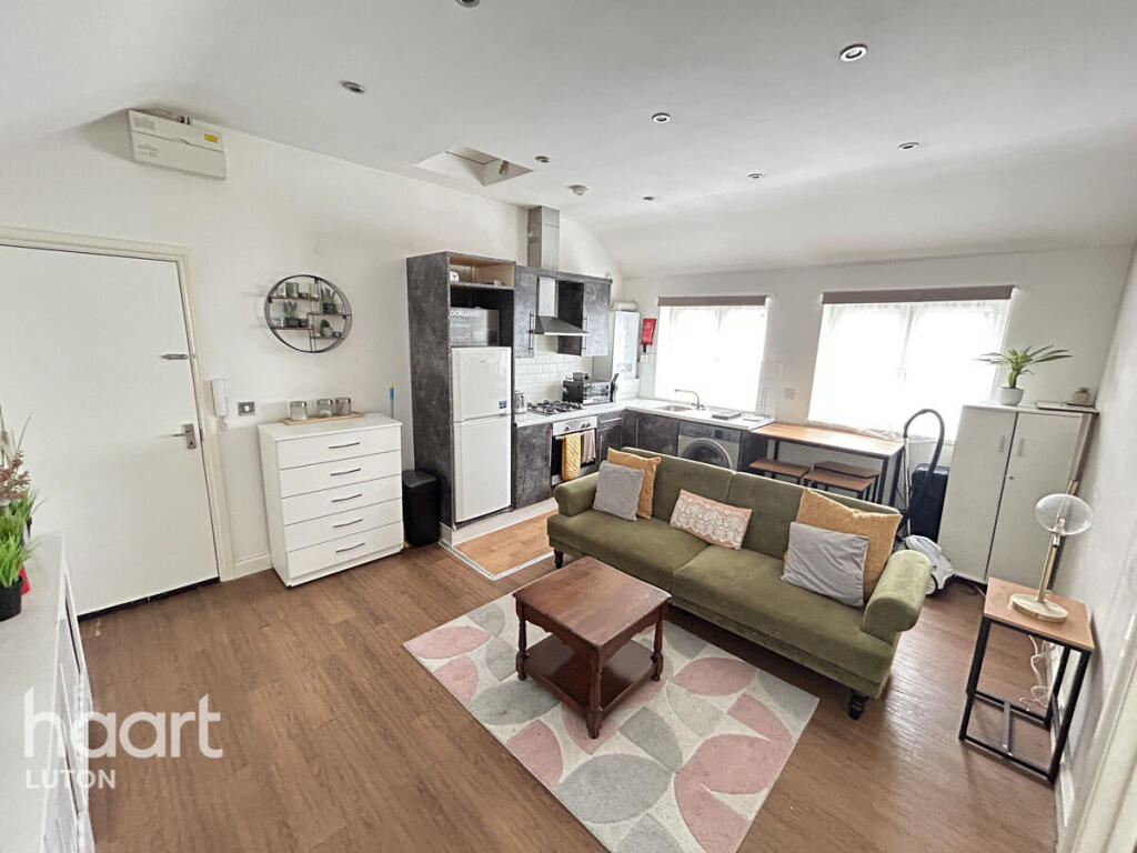 Main image of property: Ashton Road, LUTON