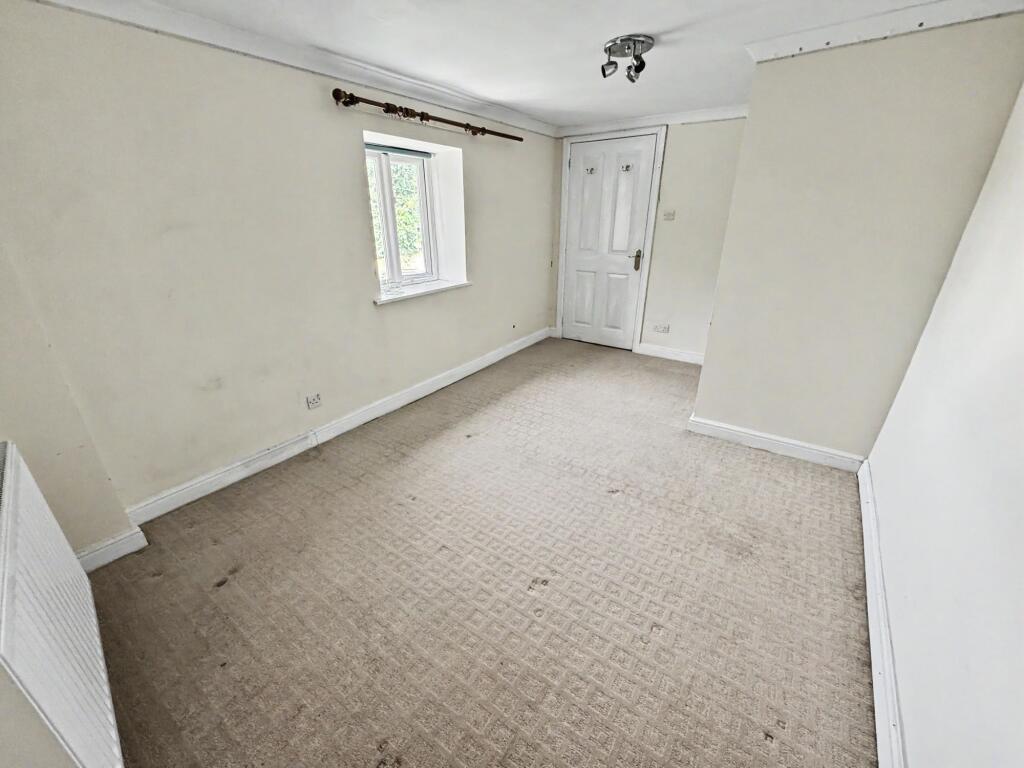 House in Exeter - View 3