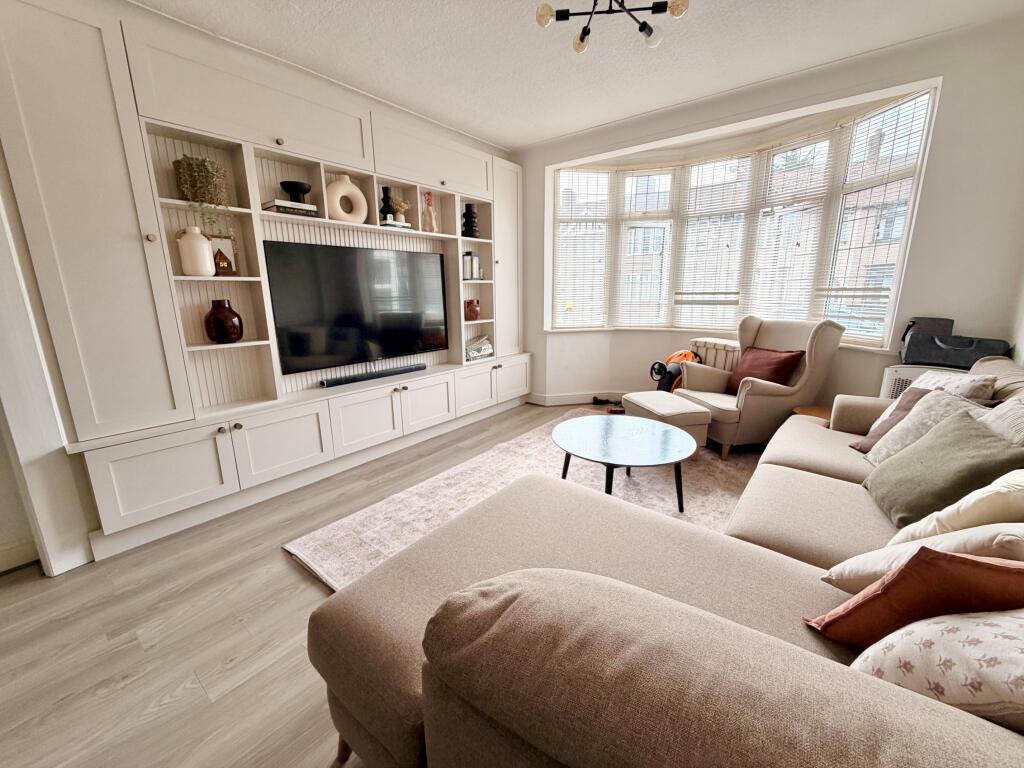 House in Romford - View 2