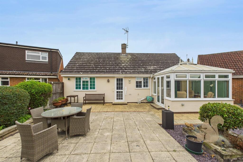 Woodfield Drive, West Mersea, photo 3
