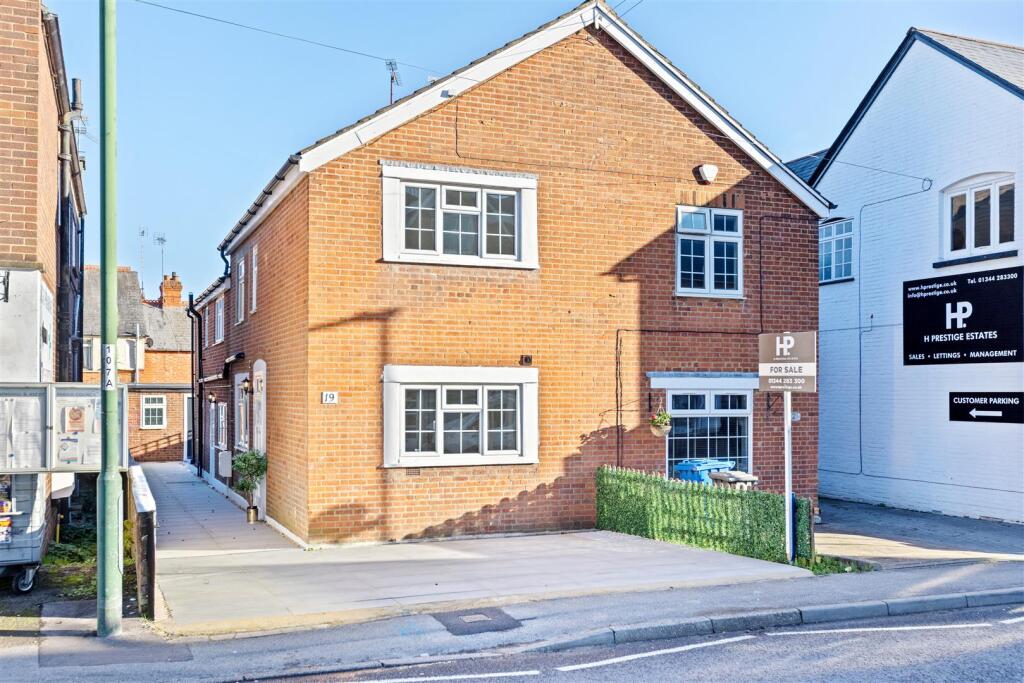 Main image of property: Brockenhurst Road, Ascot