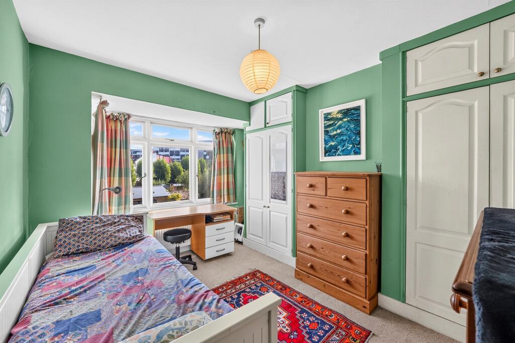 House in London, Wimbledon Park - View 5