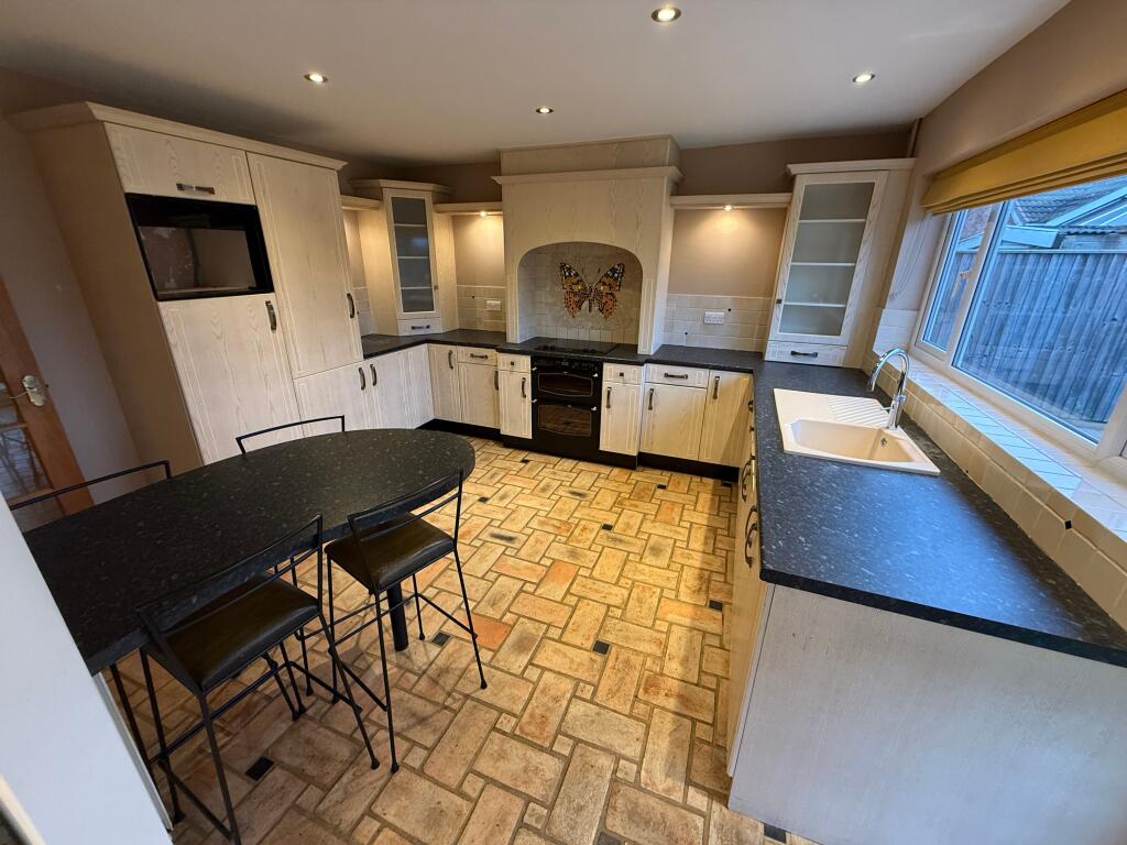 Plumtree Lane, North Thoresby, Grimsby, DN36 5QH photo 2