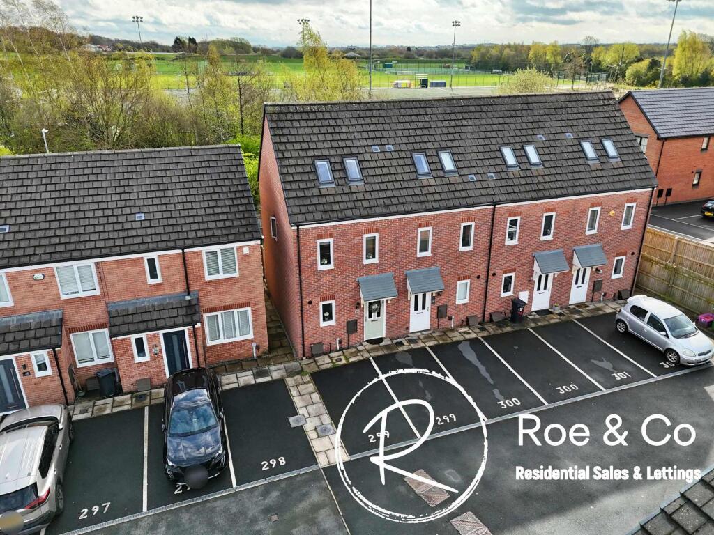 Foxhunter Close, Lostock, BL6 photo 2