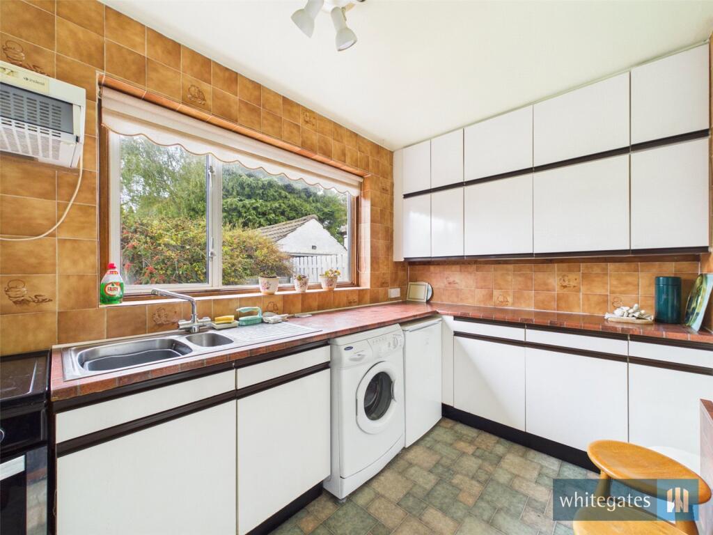House in Leeds, West Yorkshire - View 5