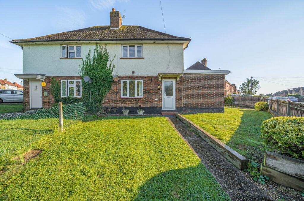 Main image of property: 53 Fentum Road, Guildford, Surrey, GU2 9SA