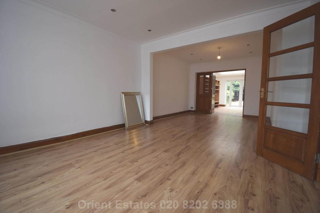 House in London, Brent Cross - View 4