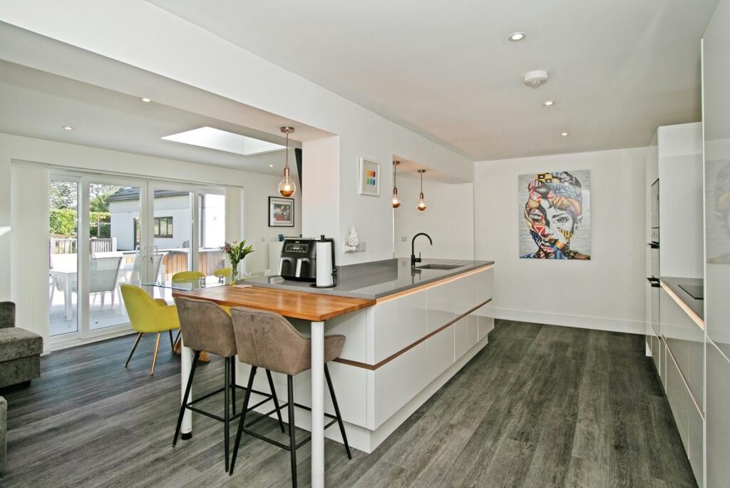 House in Truro, Crowan - More