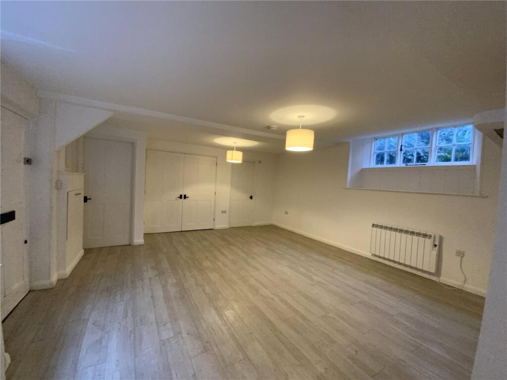 Apartment in Swindon - View 2