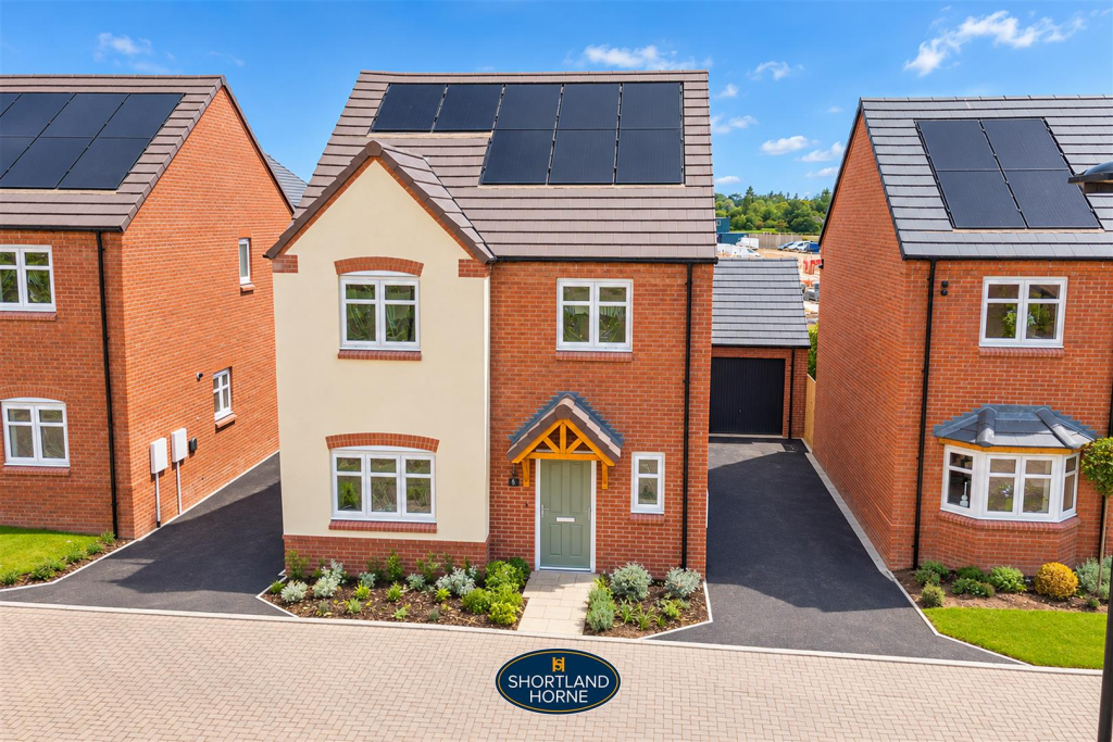 4-bed detached on Waterfield Drive, Burton Green, Coventry, £532,000