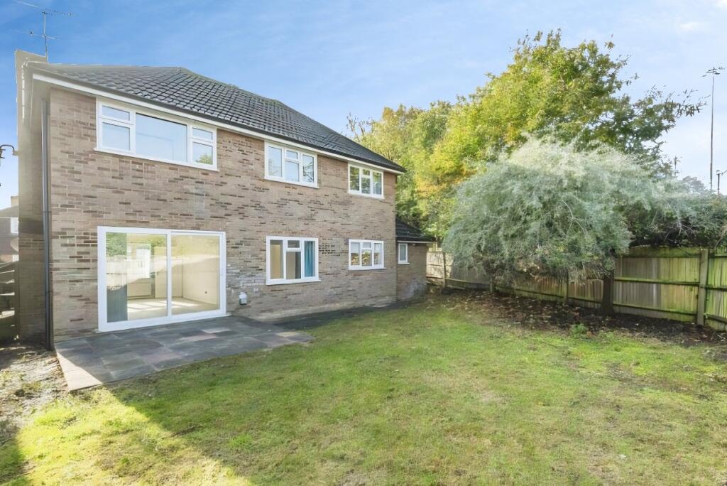 House in Reading - More