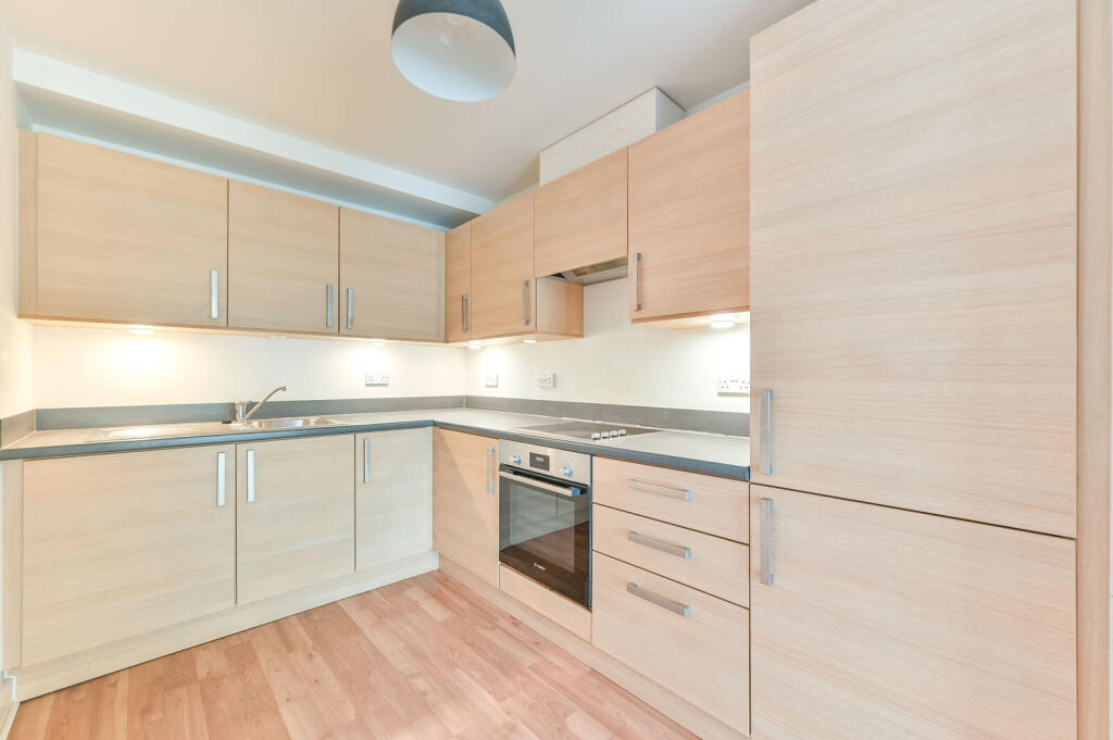 Apartment in Harrow - View 2
