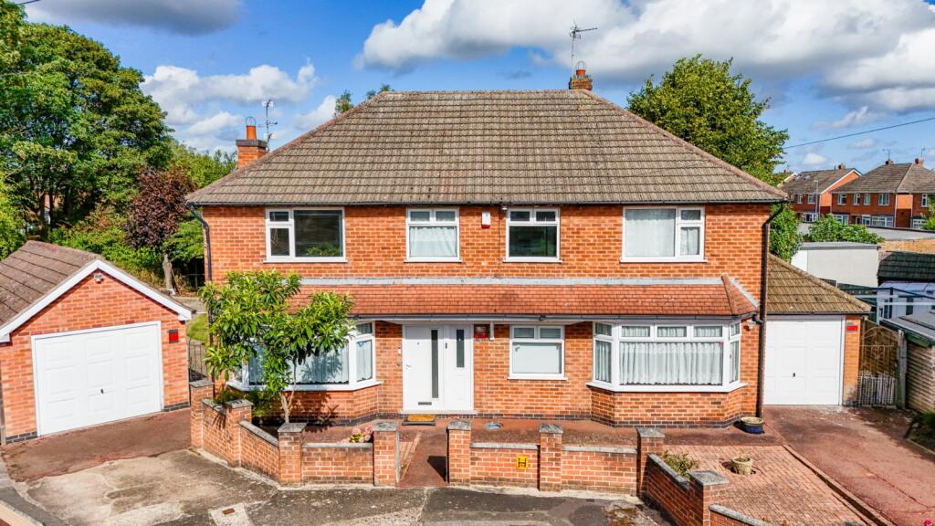Terrian Crescent, West Bridgford, Nottingham, Nottinghamshire, NG2 photo 2