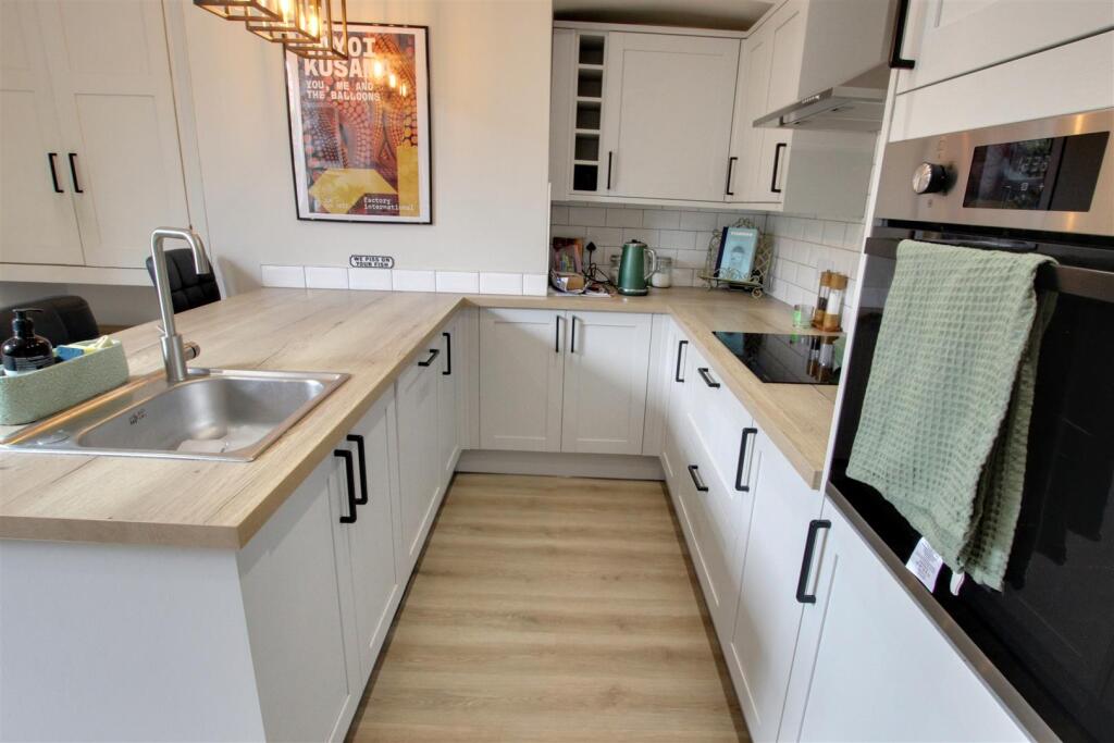 House in Hull, North Ella, Willerby - More