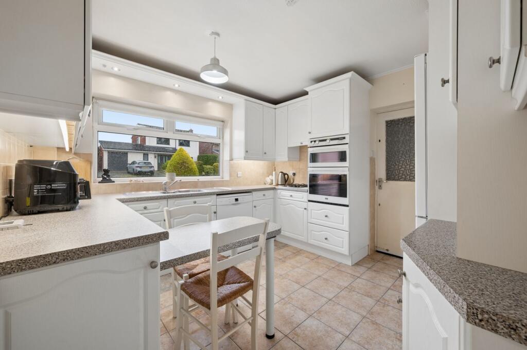 House in Alderley Edge, Cheshire East - More