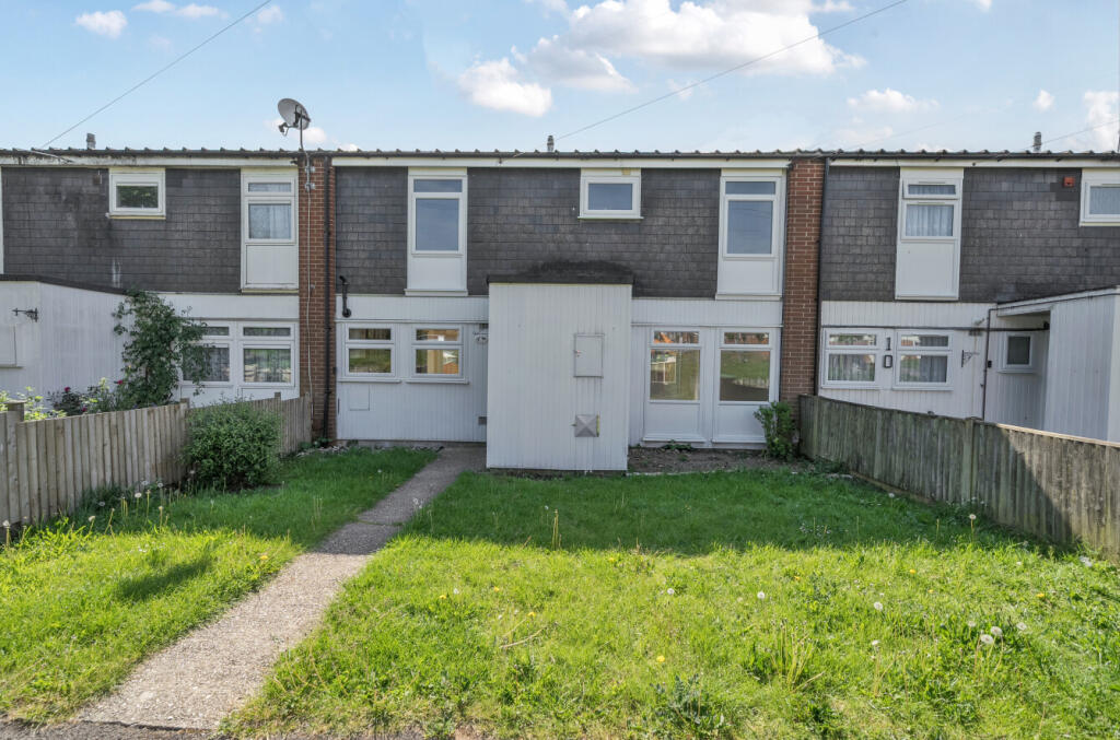 Main image of property: Harvestgate Walk, Havant, Hampshire, PO9