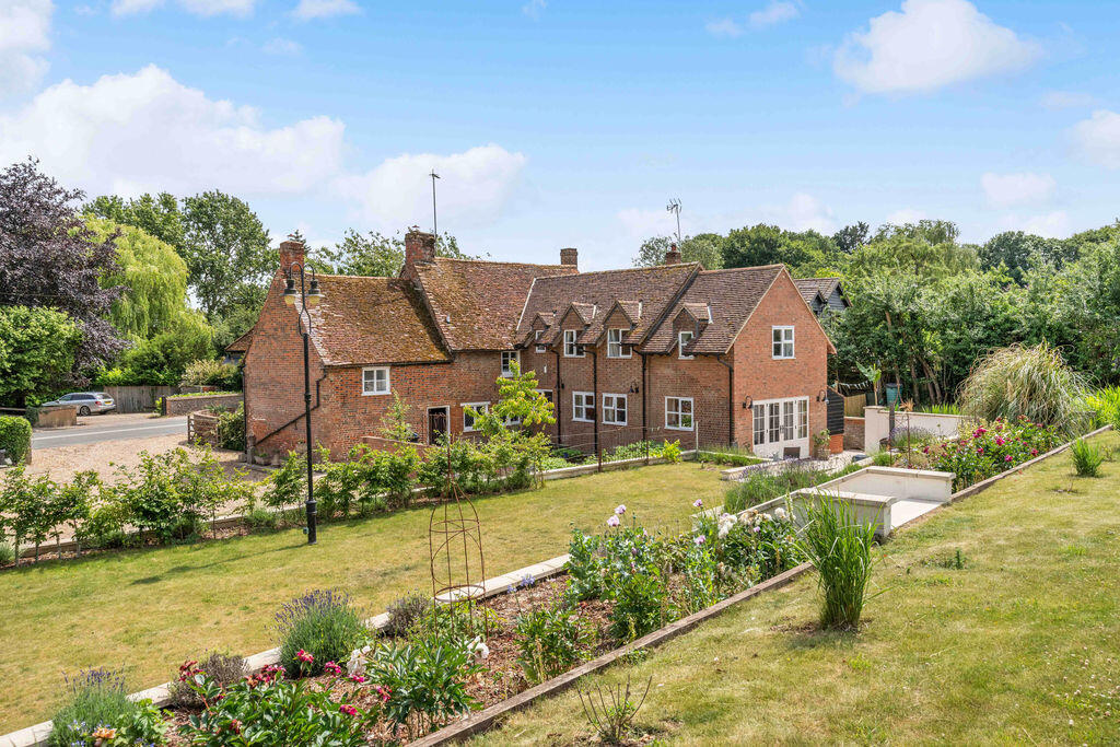 Main image of property: Dassles, Nr Buntingford