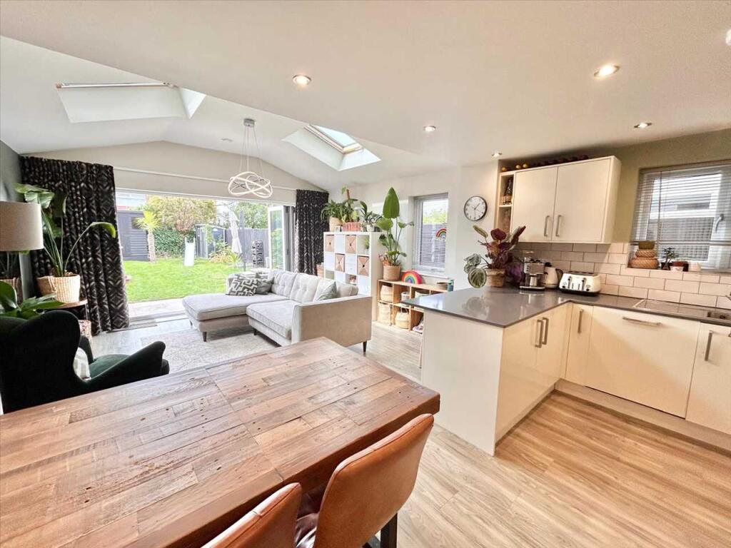 House in Nottingham - View 5