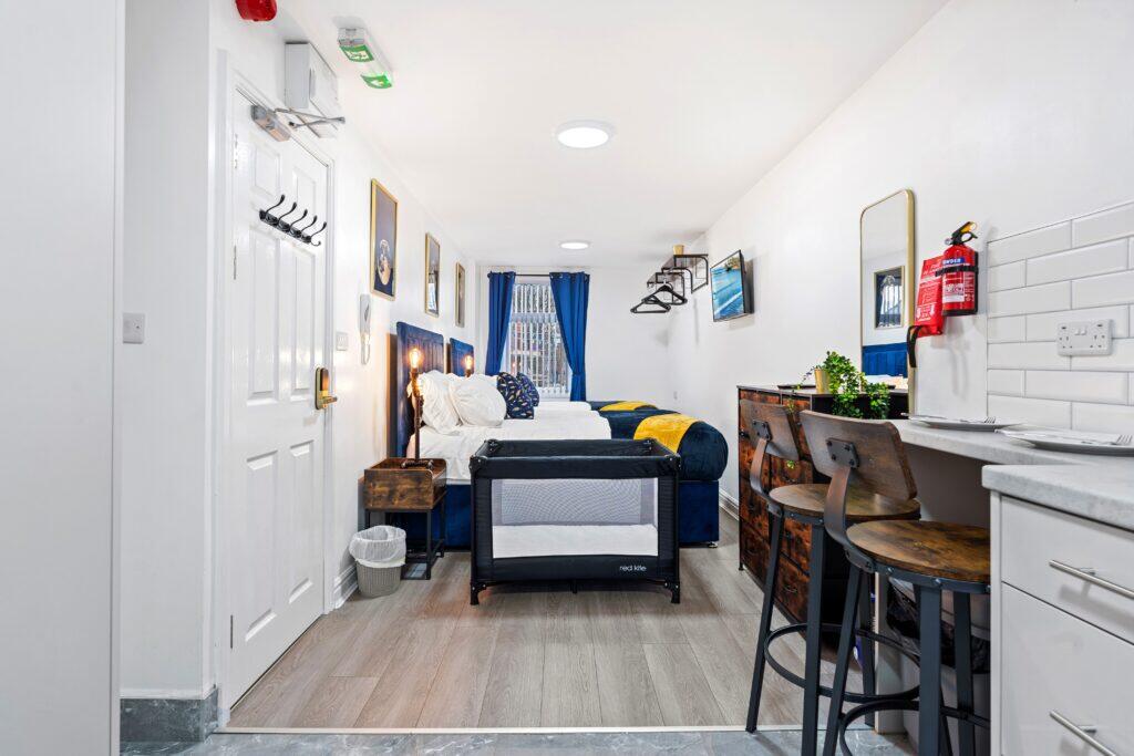 Pershore Road, Stirchley, Birmingham, B30 2YT