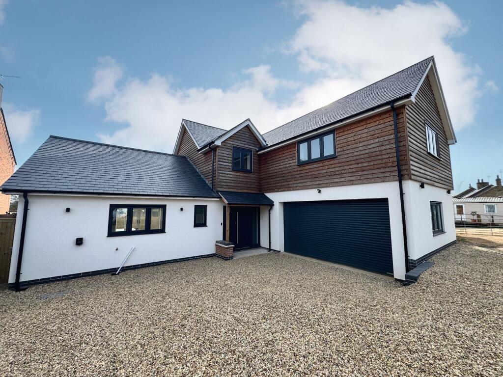 Main image of property: 31A Vicarage Lane, Eaton, NG32