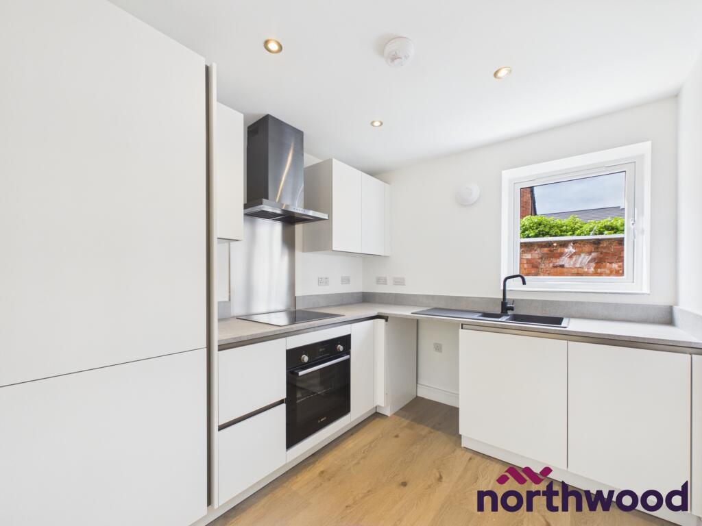 Apartment in Middlewich, Cheshire East - View 3