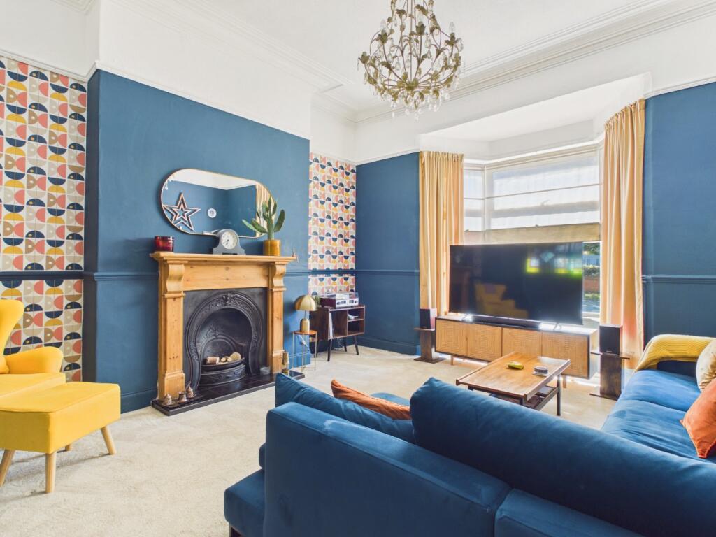 House in Hull - View 2