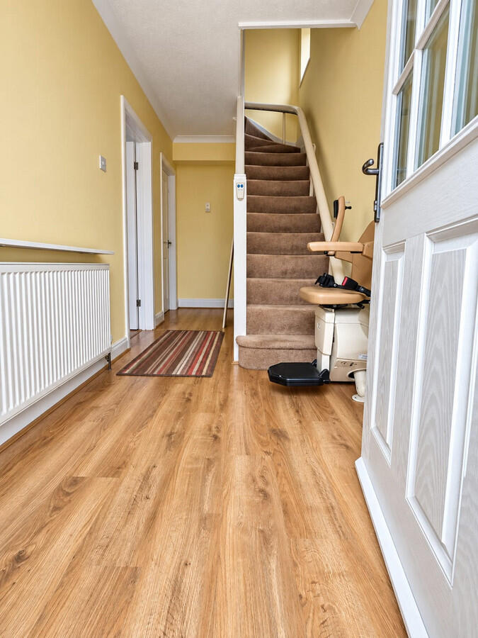 House in Hatfield, Birchwood - View 3